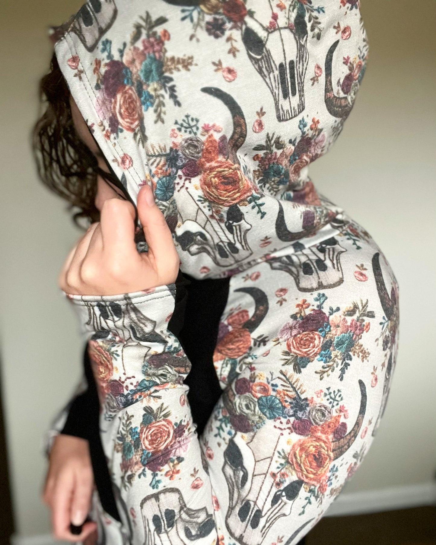 Women's Hoodie | Embroidered Skull Print and black