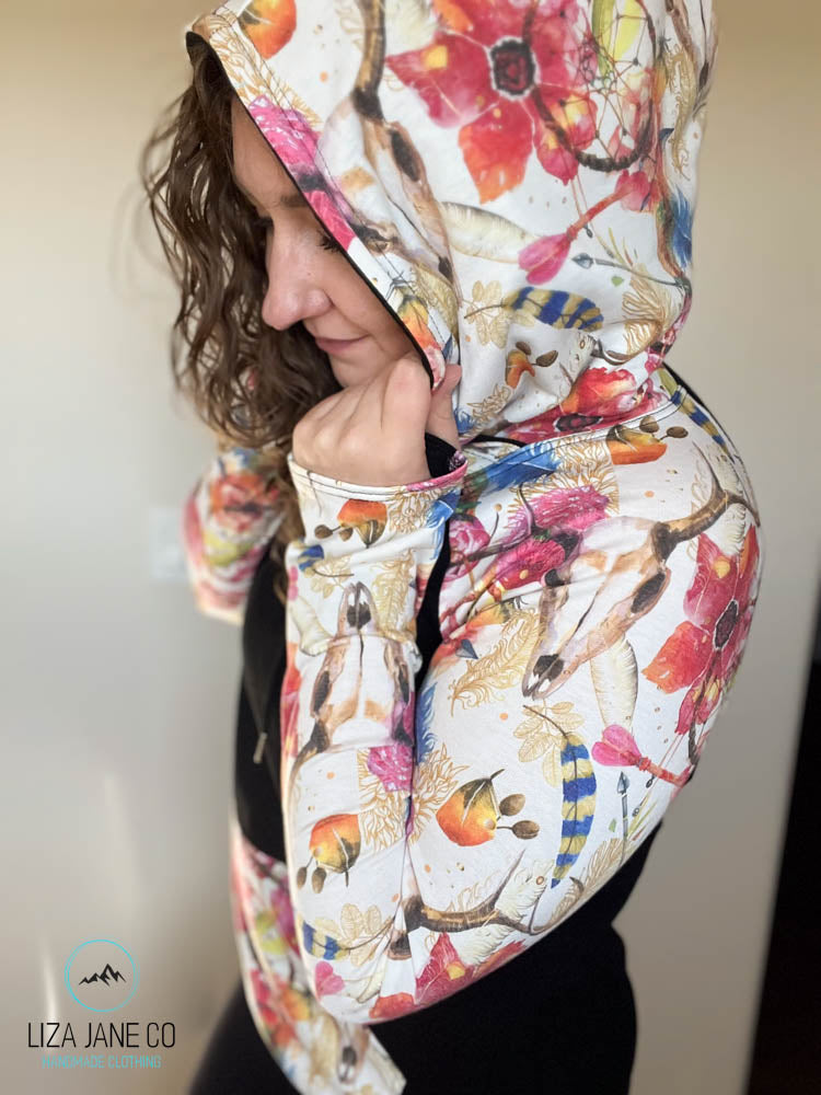 Women's Hoodie | Bull Skull & dreamcatcher and black