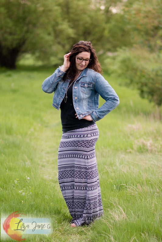 Women's Skirt | Black/White stripe Maxi Skirt {Large}