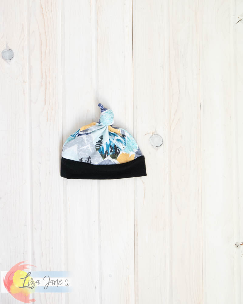 3 Month | Knotted Beanie