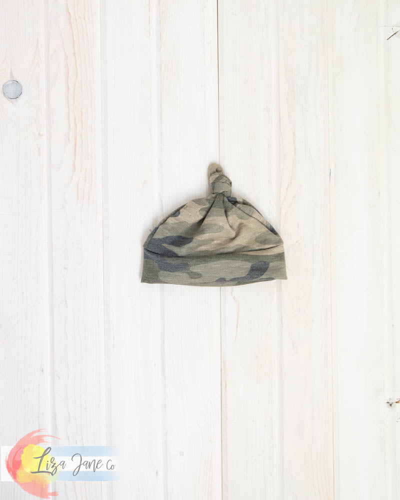 3 Month | Knotted Beanie