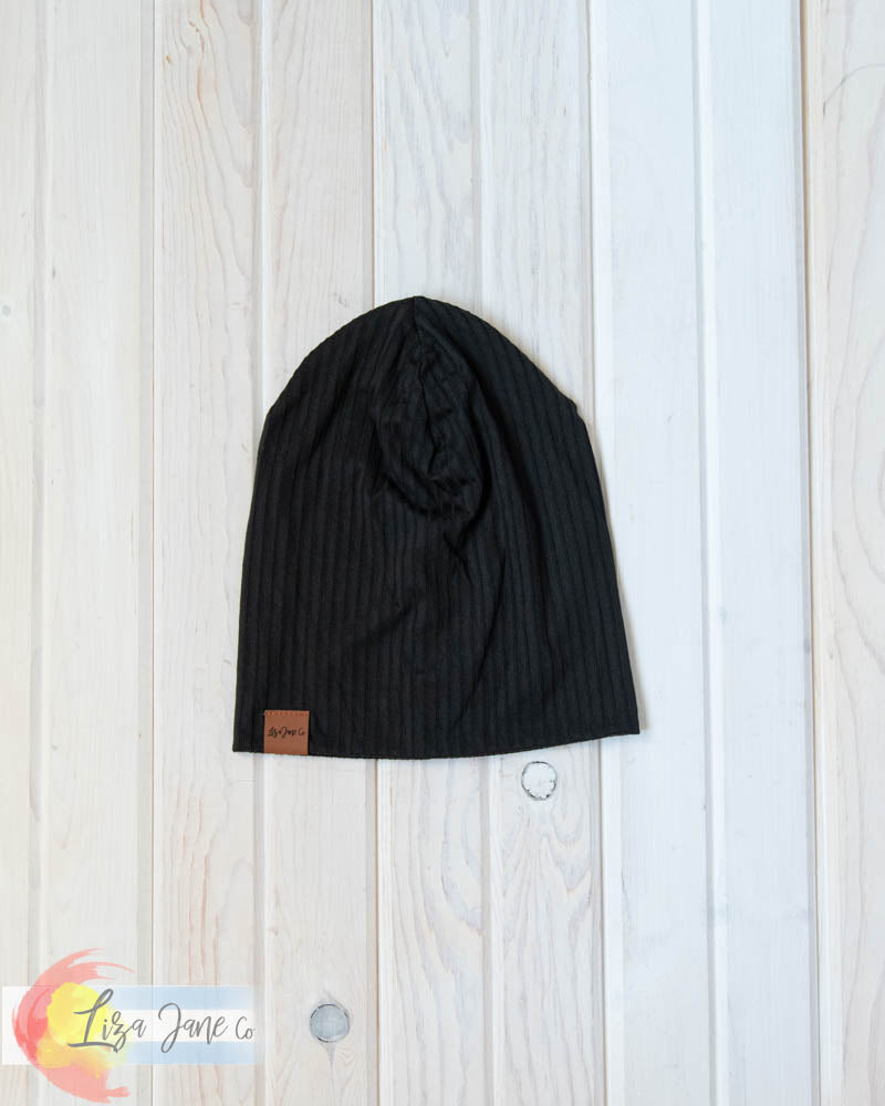 Slouchy Beanie - Black Ribbed