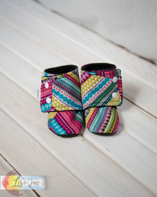 Stay-on Baby Booties |  Quilt Patchwork