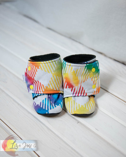 Stay-on Baby Booties |  Rainbow plaid