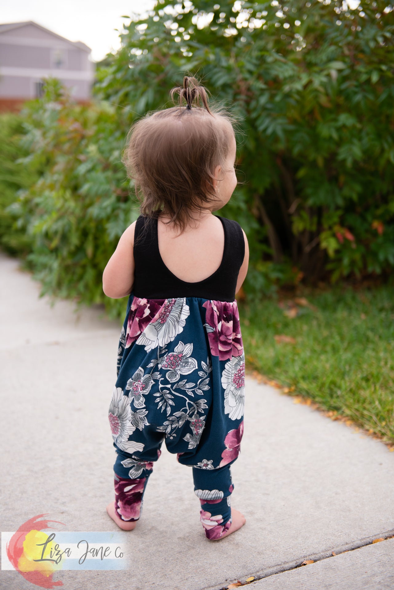 Girls Romper | Short Sleeved | 2T Pineapple Alley Cat Romper