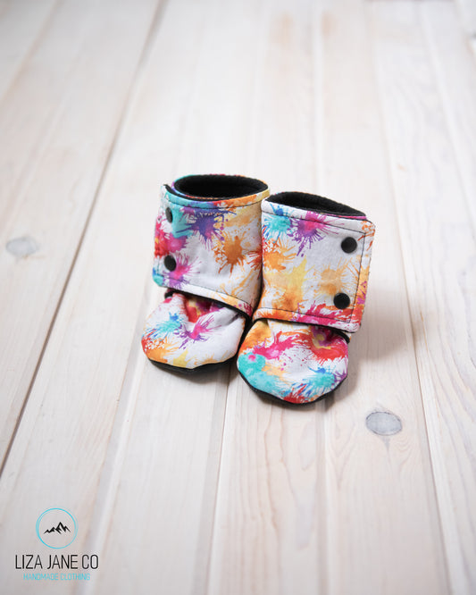 Stay-on Baby Booties |  Rainbow Splatter on White