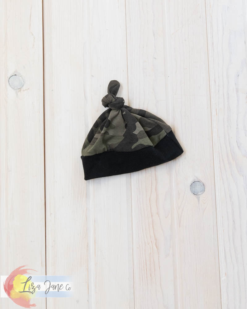 3 Month | Knotted Beanie