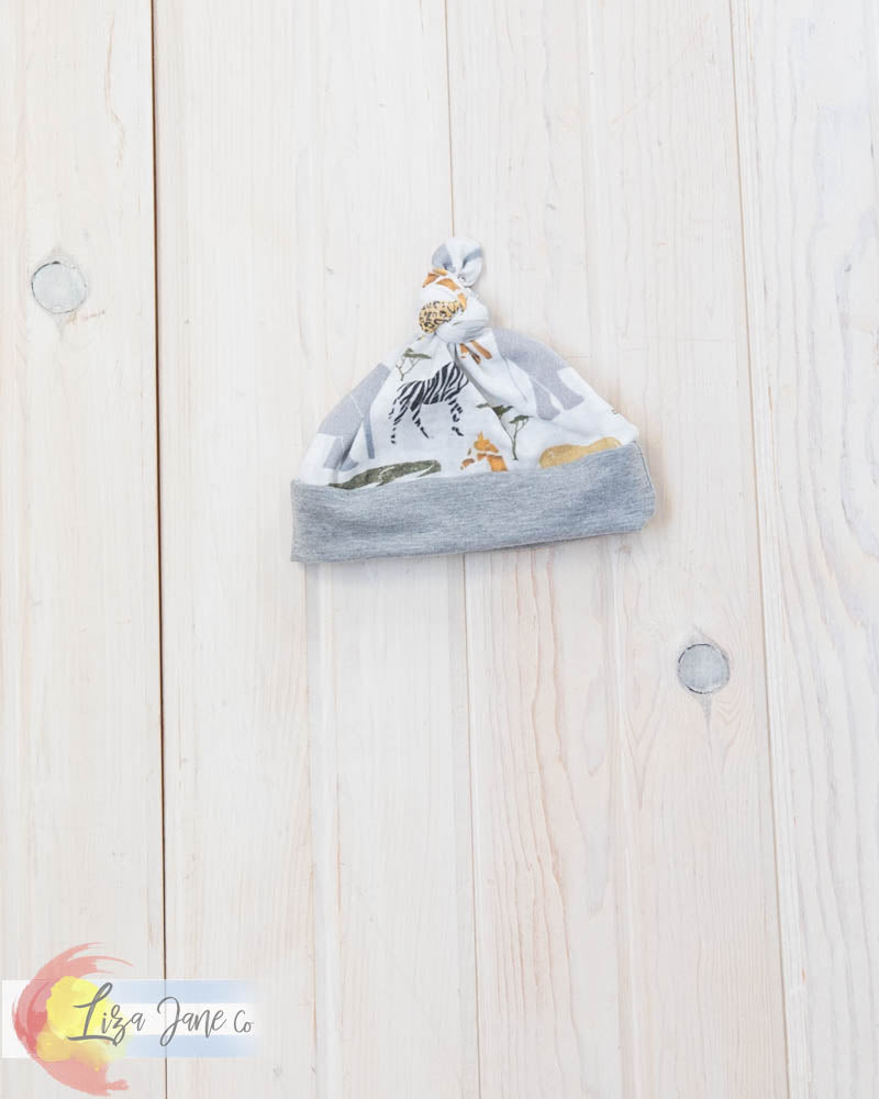 3 Month | Knotted Beanie