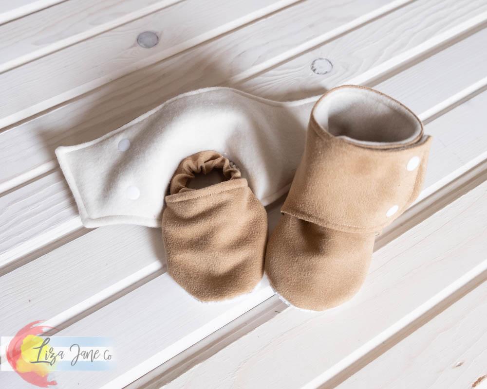 Stay-on Baby Booties |  Tooled Light Brown Leather