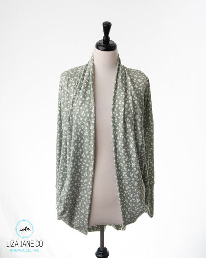 Women's Cocoon Cardigan | White floral on Sage