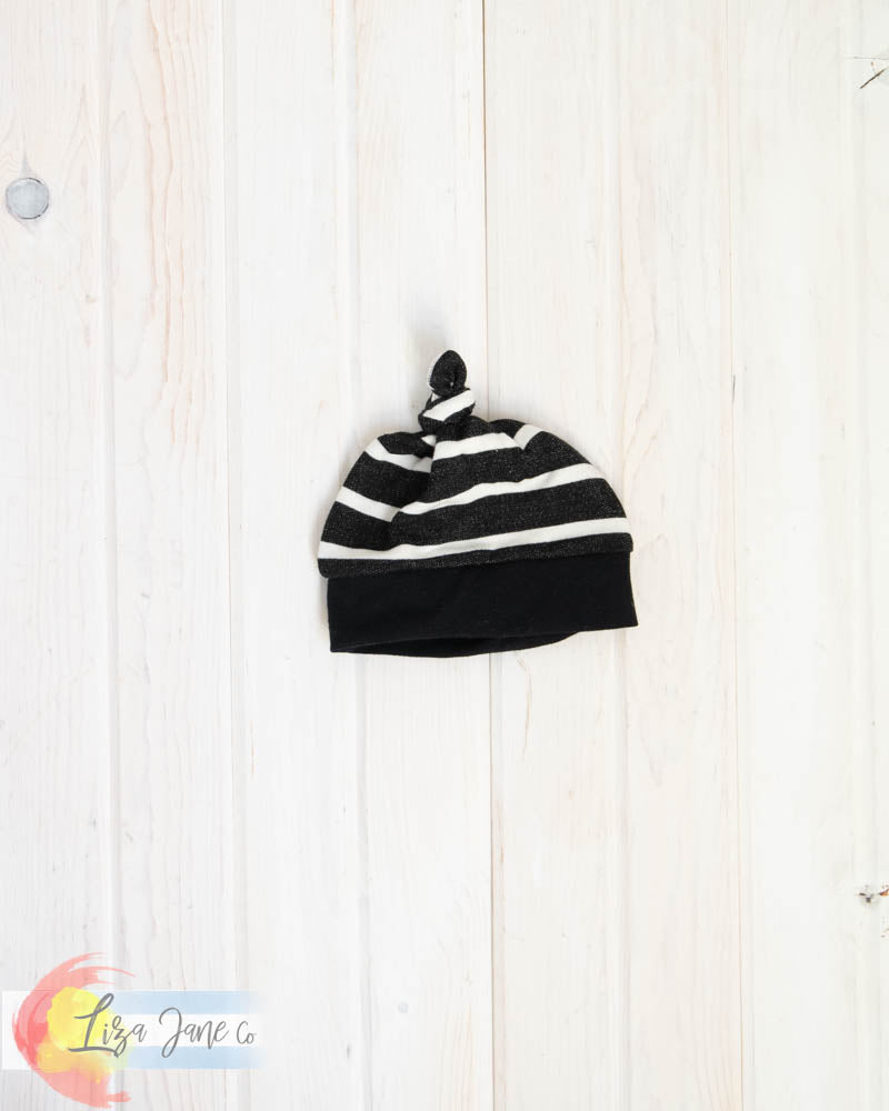 3 Month | Knotted Beanie