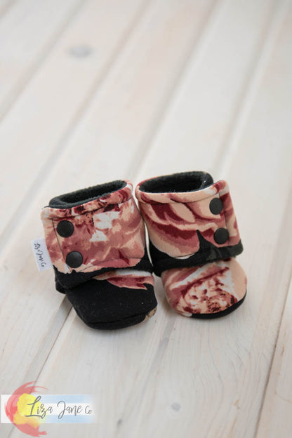 Stay-on Baby Booties |  Mauve/peach Floral on Black (0-3 month)