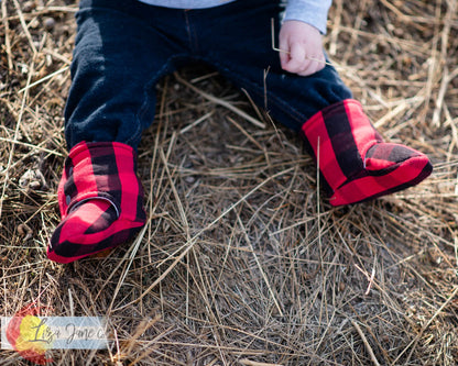 Stay-on Baby Booties |  Camping/mountains on Navy
