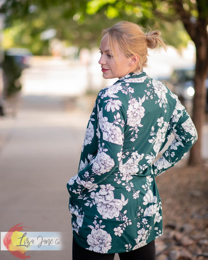 Women s Cocoon Cardigan White Floral on Green Medium